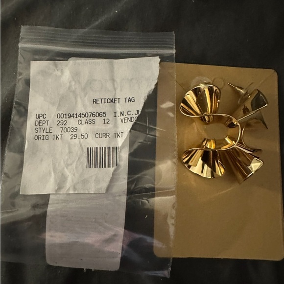 NWT I.n.c. International Concepts Gold-Tone Folded Drop Earrings - Picture 4 of 6